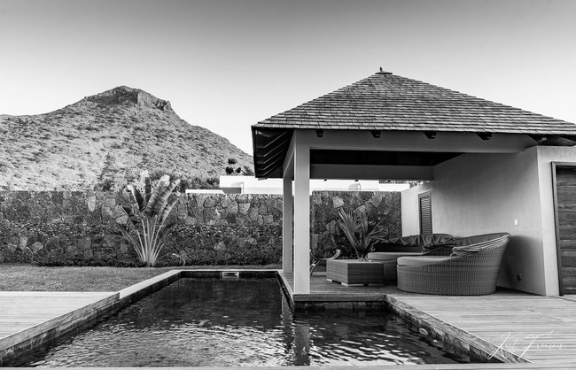 PDS villa Mauritius HDR property photography of Pool, kiosk and mountain